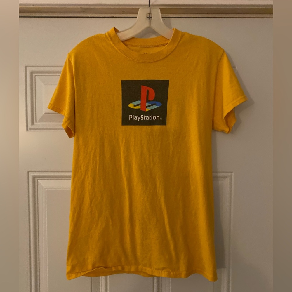 Sony Playstation Men’s Yellow Graphic Retro Logo Gaming T-Shirt Size S